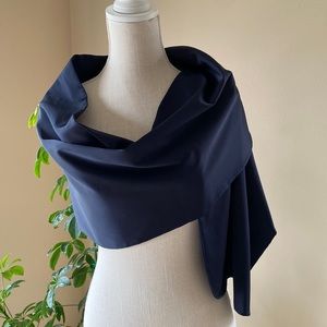 NWT ADRIANNA PAPELL NAVY BLUE EVENING  WRAP SHAWL